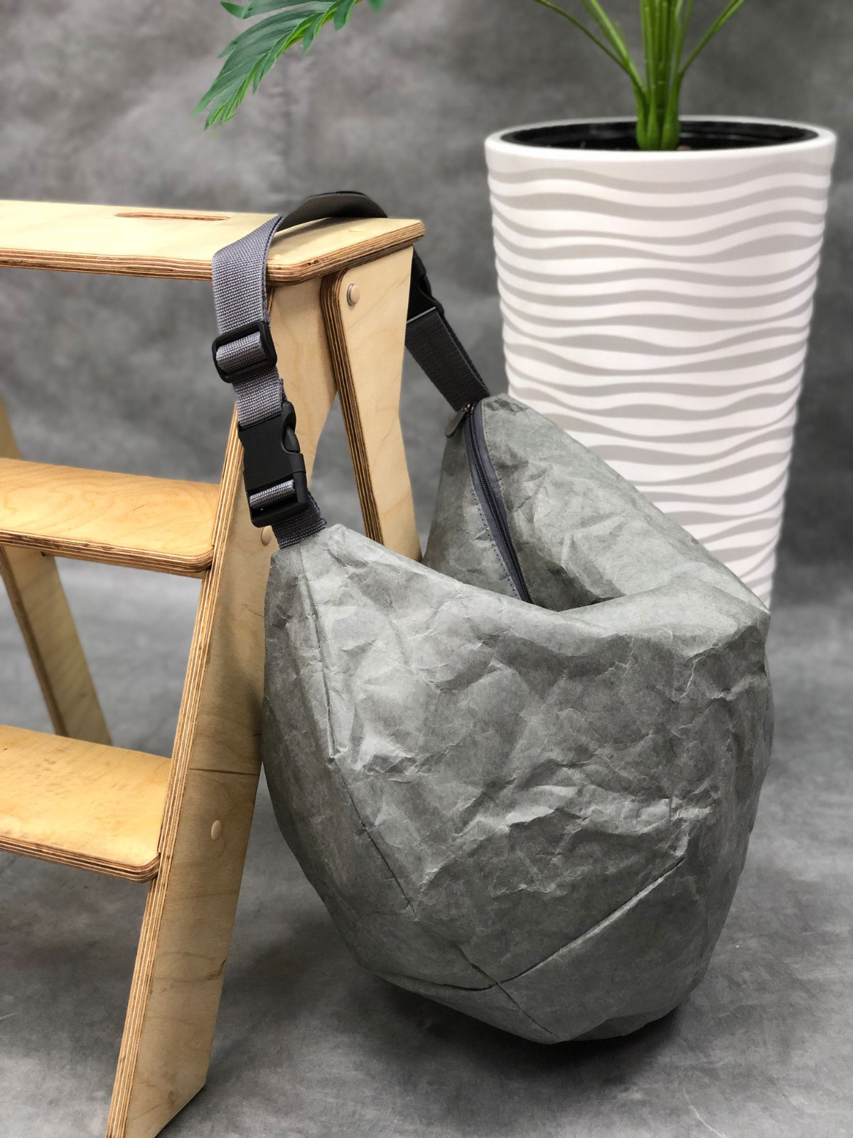 Сумка Hobo Shanti Gray